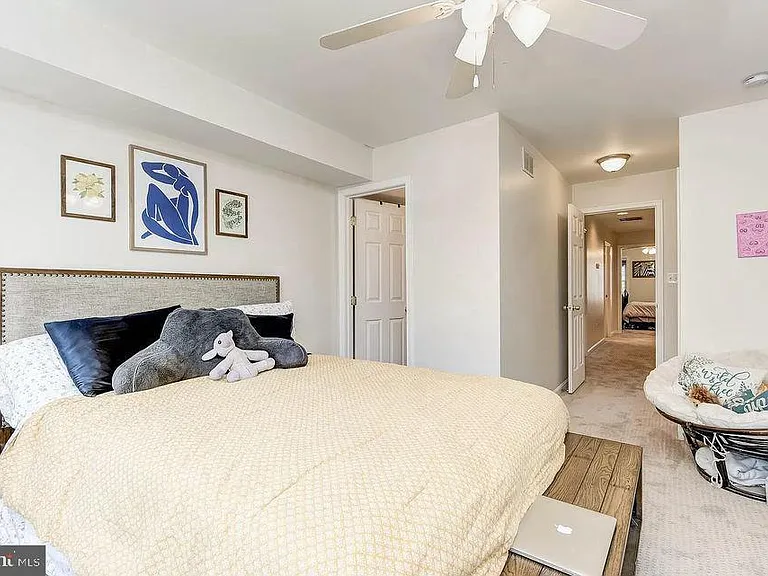 1019 S Streeper St — Photo 13