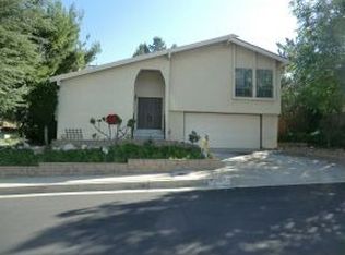 11528 Shelly Vista Dr, Tujunga, CA 91042