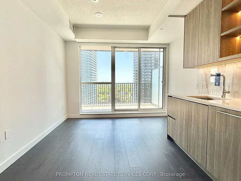 68 Esther Shiner Blvd #2015 — Photo 11