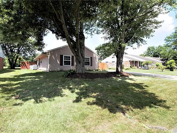5th image of 168 Angela Dr