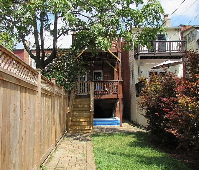 128 Adams St NW — Photo 37