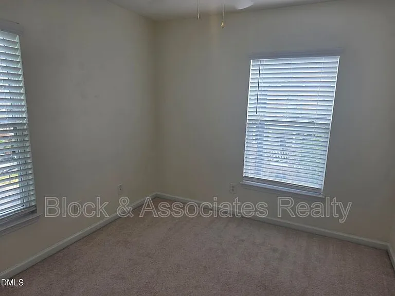 124 Braeside Ct — Photo 19