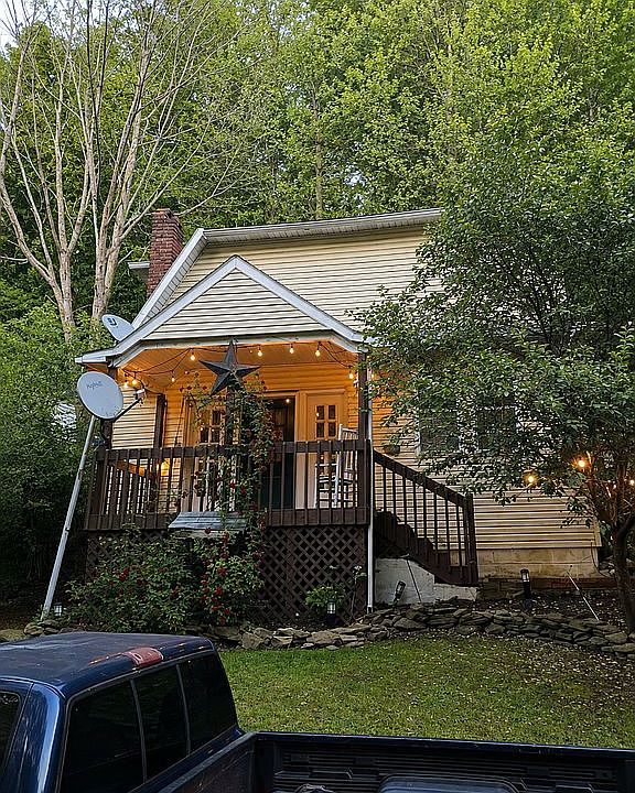 1st image of 520 Splashdam Rd
