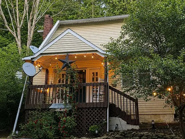 520 Splashdam Rd, Haysi, VA 24256