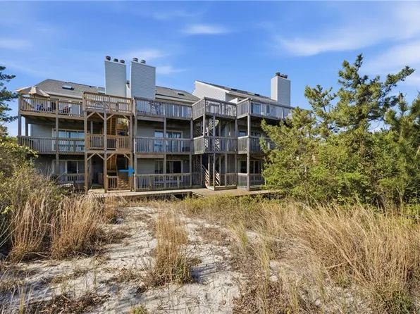 9716 7th Bay St APT 201, Norfolk, VA 23518