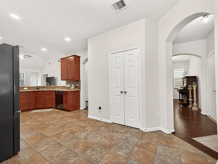 6503 Wilshire Fern — Photo 12