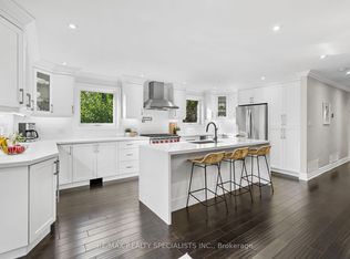 8 Brumwell St, Toronto, ON M1C2K8