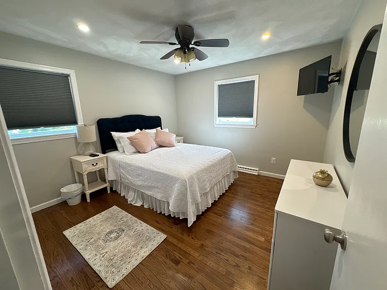 1 Squantum Ct — Photo 18