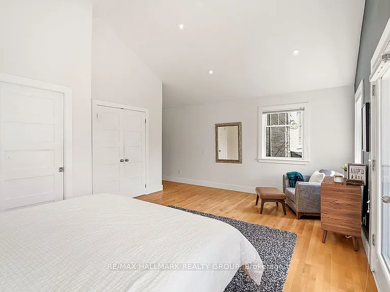 23 Newton St — Photo 24