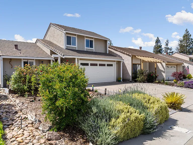333 Lone Oak Dr — Photo 3