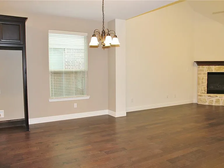 15704 Governors Island Way — Photo 14