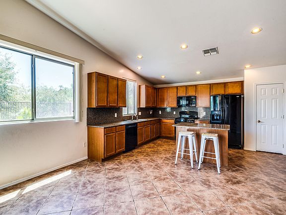 5th image of 12574 N Stone Pillar Dr