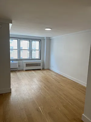 Rented by APT REALTY | media 16