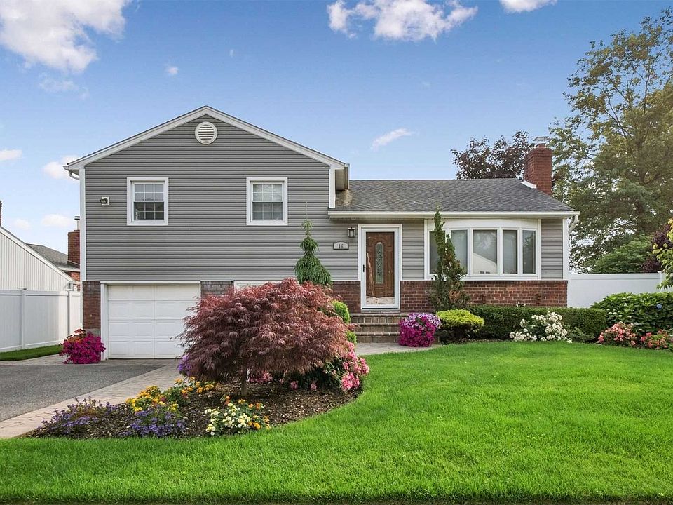 1st image of 16 Canyon Ln #1