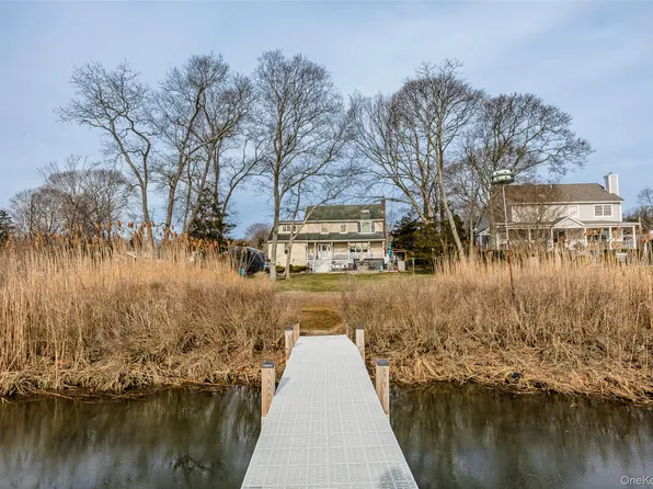 107A Ocean Avenue, Center Moriches, NY 11934