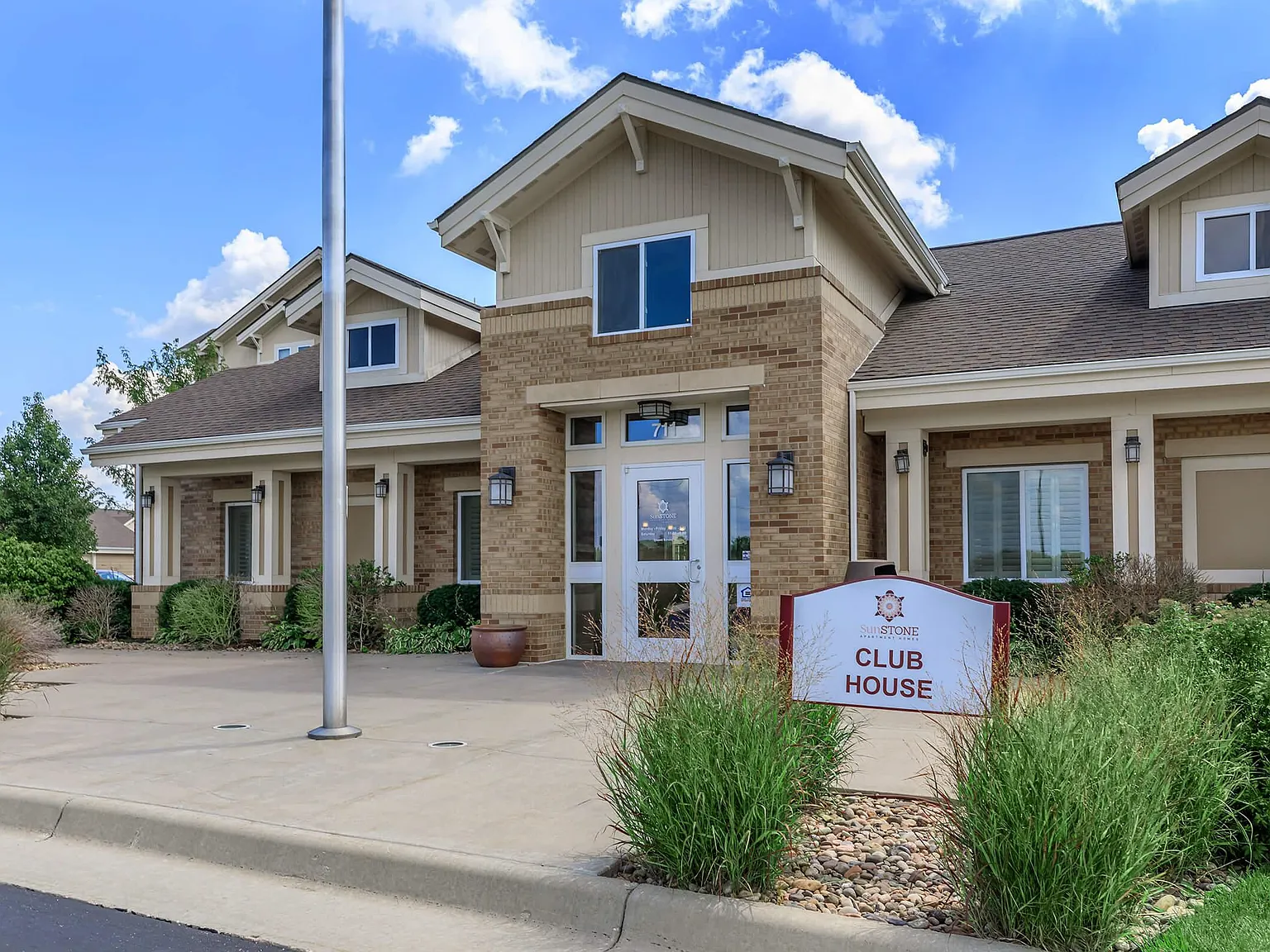 SunSTONE at MarketPlace Apartments — Photo 4