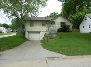 178 Crestmont Dr, Council Bluffs, IA 51503