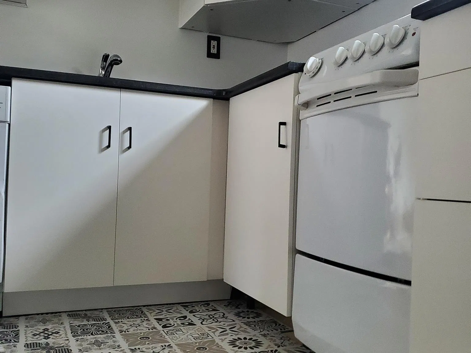 1 bed, 700 sqft, $1,120 — Photo 4