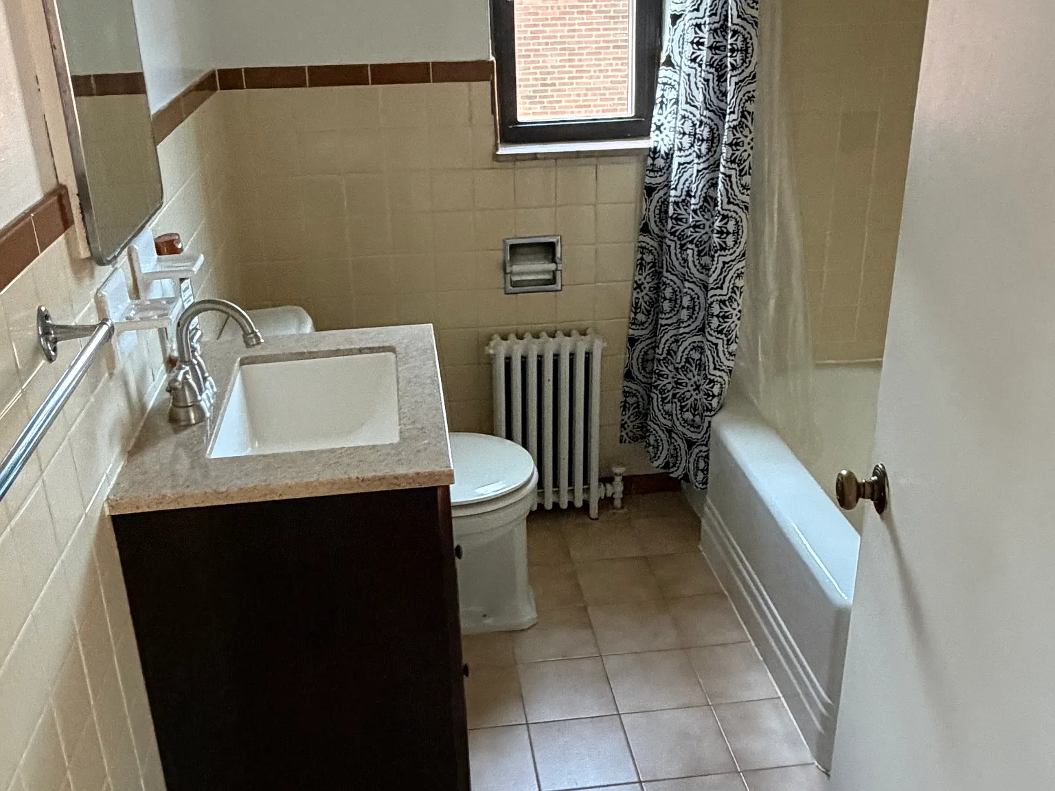2 bed, $925 — Photo 4