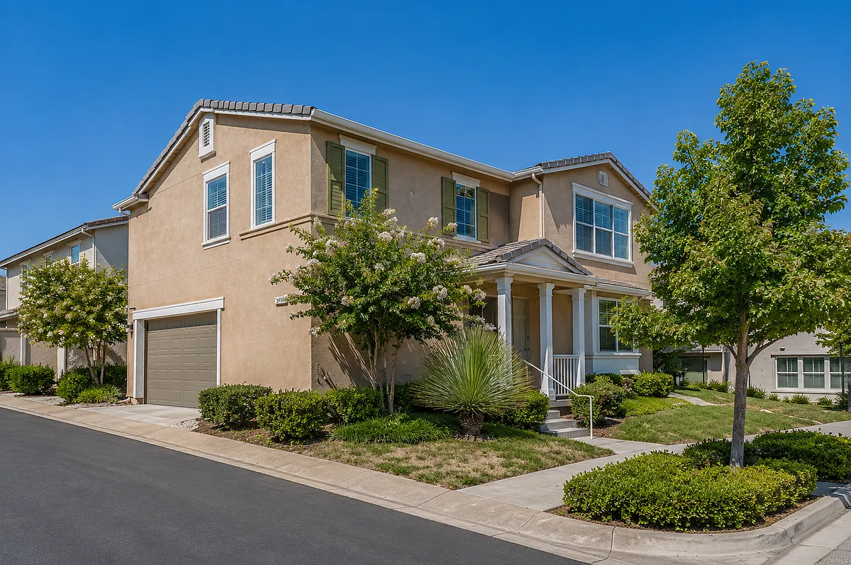 3 bed, 3.0 bath, 1849 sqft, $4,500 — Photo 4