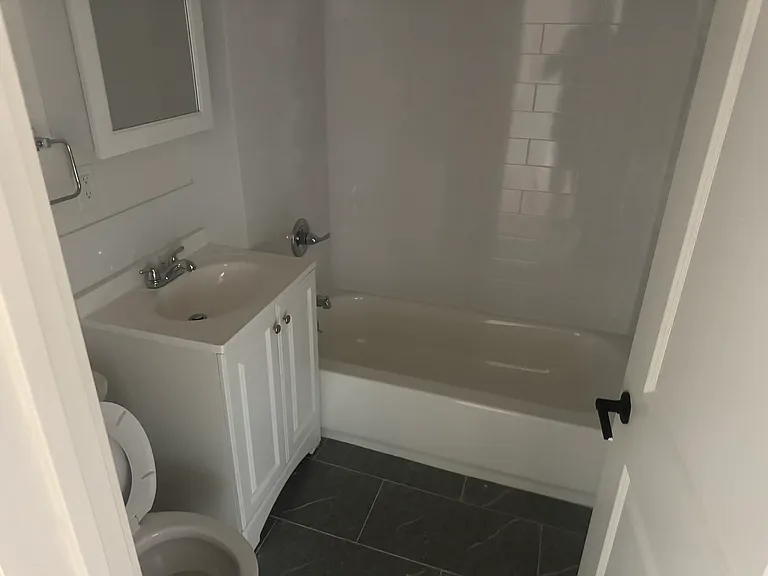 671 Bronx River Rd #4X — Photo 6