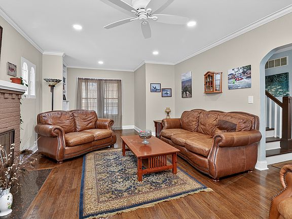 5th image of 442 S Cornell Ave