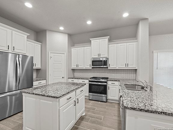 5th image of 646 Arroyo Loma