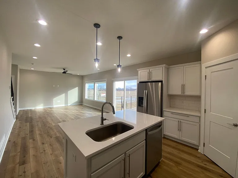 10168 Divine Pl — Photo 8