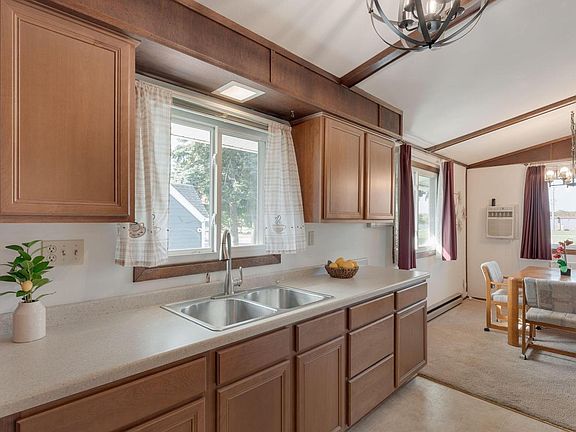 5th image of 3105 S 23rd STREET