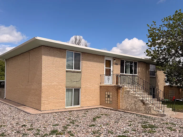 1921 Hugur Ave — Photo 10