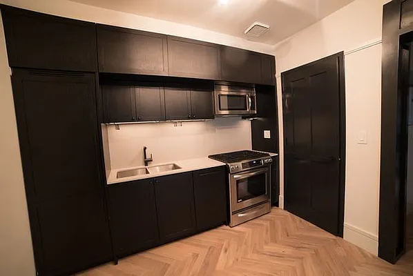 Rented by Abba Realty Associates INC | media 18