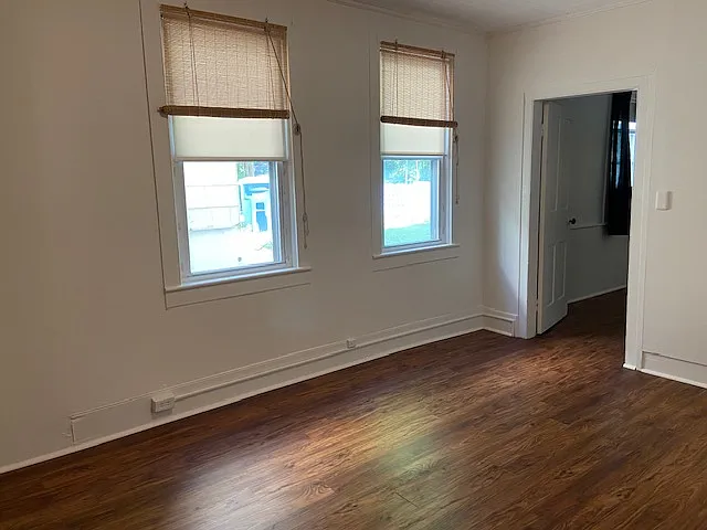 324 Catherine St #2