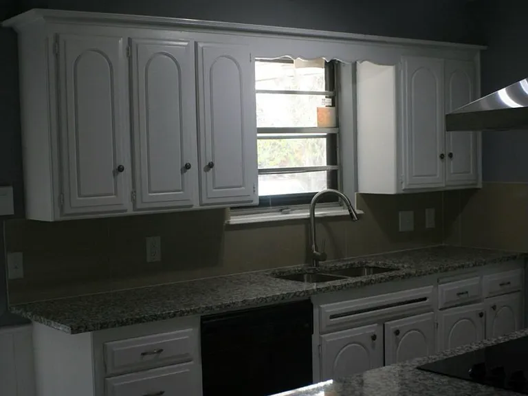 1305 NW 107th St — Photo 8