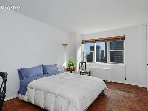 3rd image of 201 E 66th St APT 19K