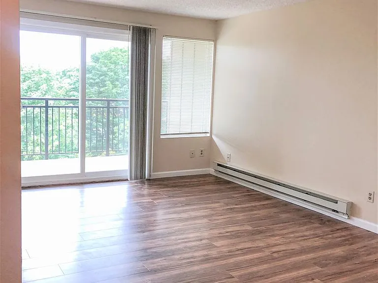 Gilmanor Apartments | A Premier Magnolia Community — Photo 24