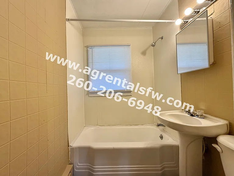 4920 Oliver St — Photo 8