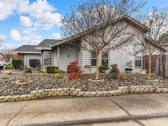 4th image of 3159 Glentana Way