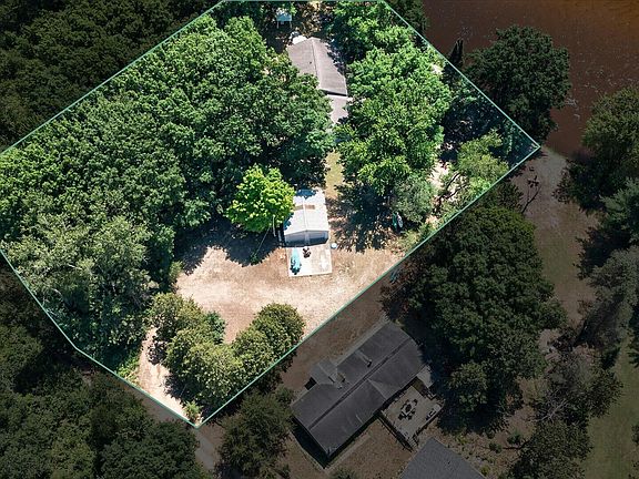 3rd image of 3525 Timberlane Dr