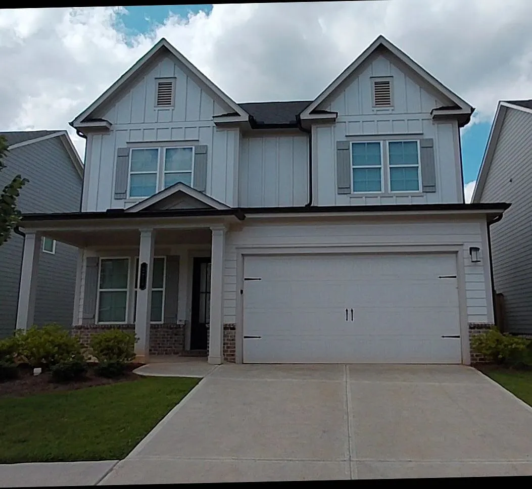 3 bed, 2522 sqft, $2,800 — Photo 1