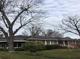 2706 Pleasant Valley Rd, Mobile, AL 36606