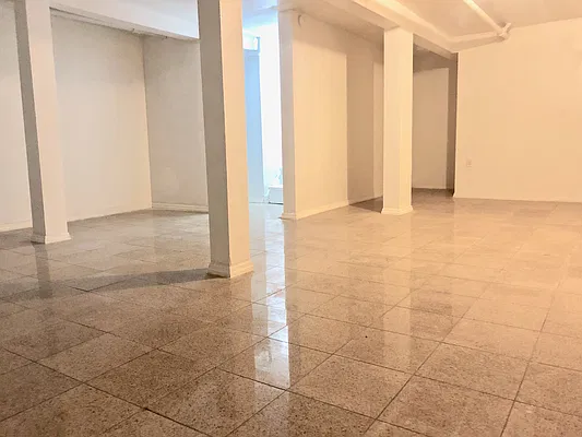Rented by Grand & Co. | media 13