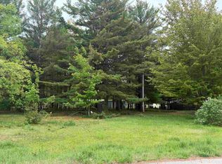 416 Sunnybrook Rd, Marquette, MI 49855