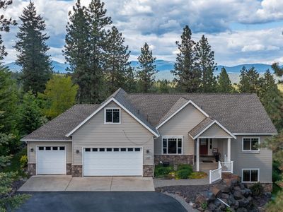 7909 N Garry Ln, Newman Lake, WA, 99025