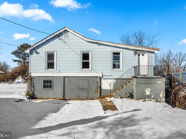 244 N Broad St, Penns Grove, NJ 08069