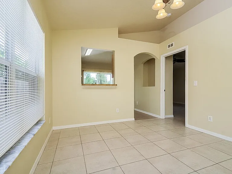 7426 Oxford Garden Cir — Photo 5