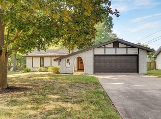 1740 E Swallow St, Springfield, MO 65804