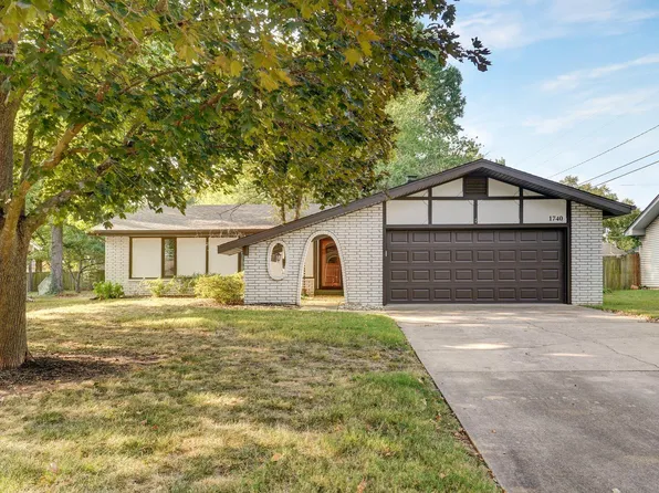 1740 E Swallow Street, Springfield, MO 65804