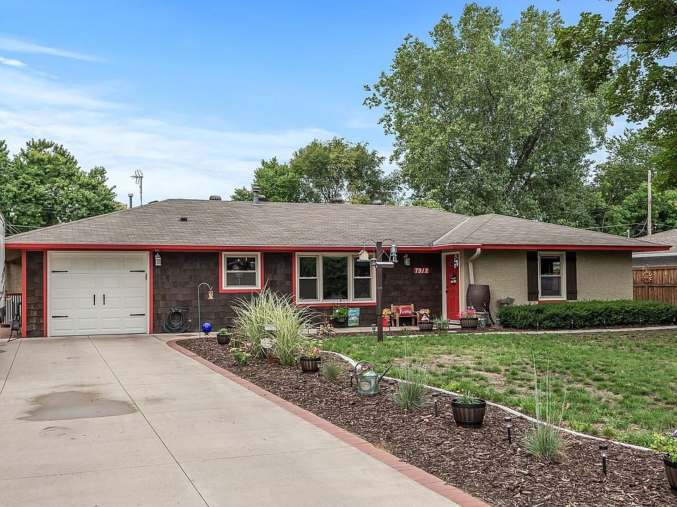 7912 6th St NE, Spring Lake Park, MN 55432 Zillow