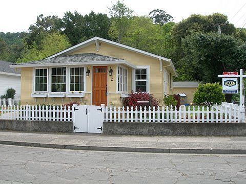 Front of house on Inyo Ave