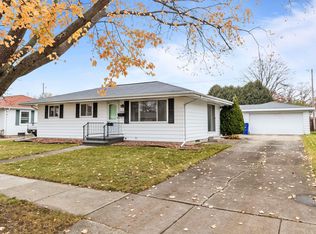 1920 E Frances St, Appleton, WI 54911